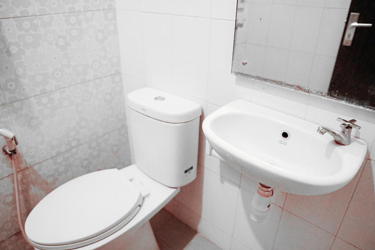 Audah Syariah Residence RedPartner Surabaya Bagian luar foto