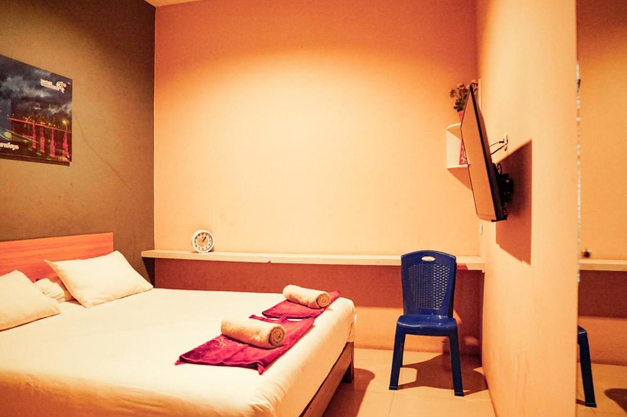Audah Syariah Residence RedPartner Surabaya Bagian luar foto