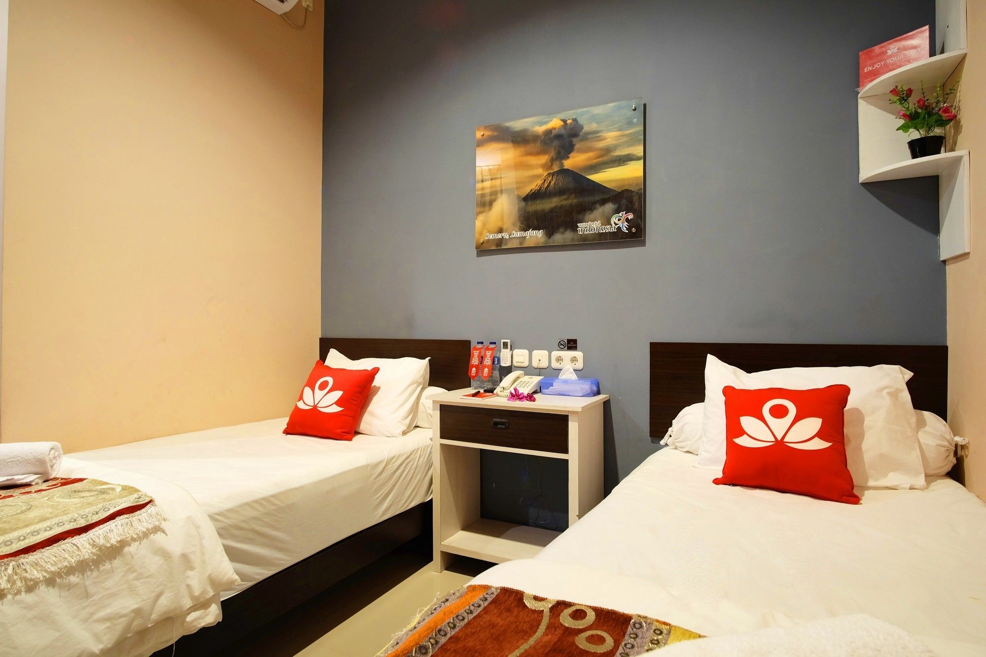 Audah Syariah Residence RedPartner Surabaya Bagian luar foto